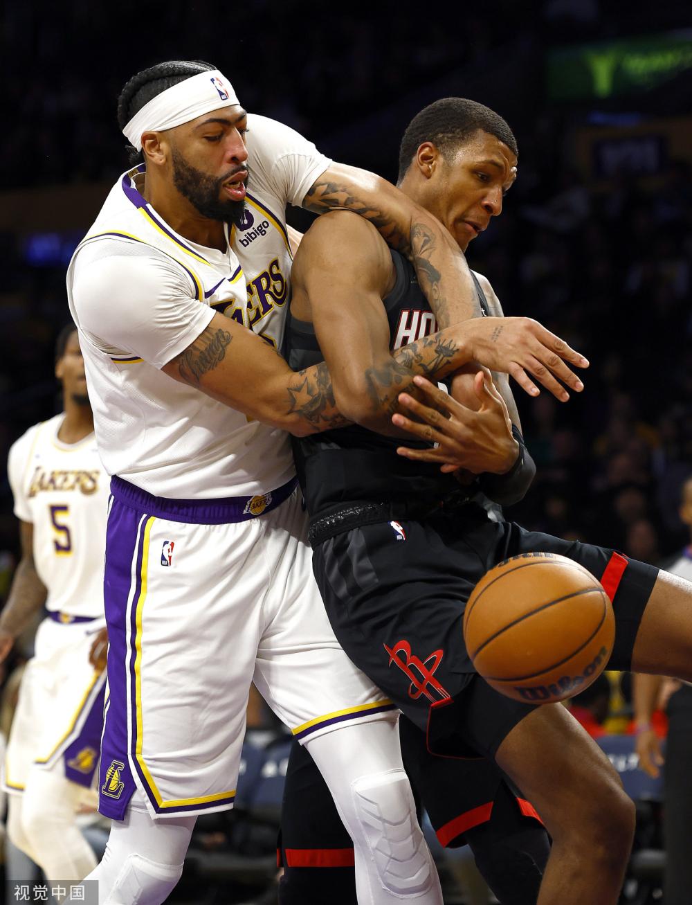 下半场连丢 下半场连丢